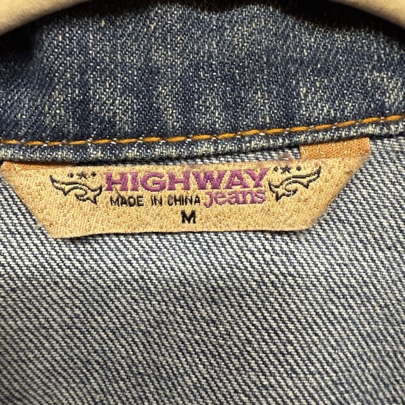Highway Jeans Distressed Denim Jacket - Medium - Medium Wash Cropped Trucker - Picture 4 of 7